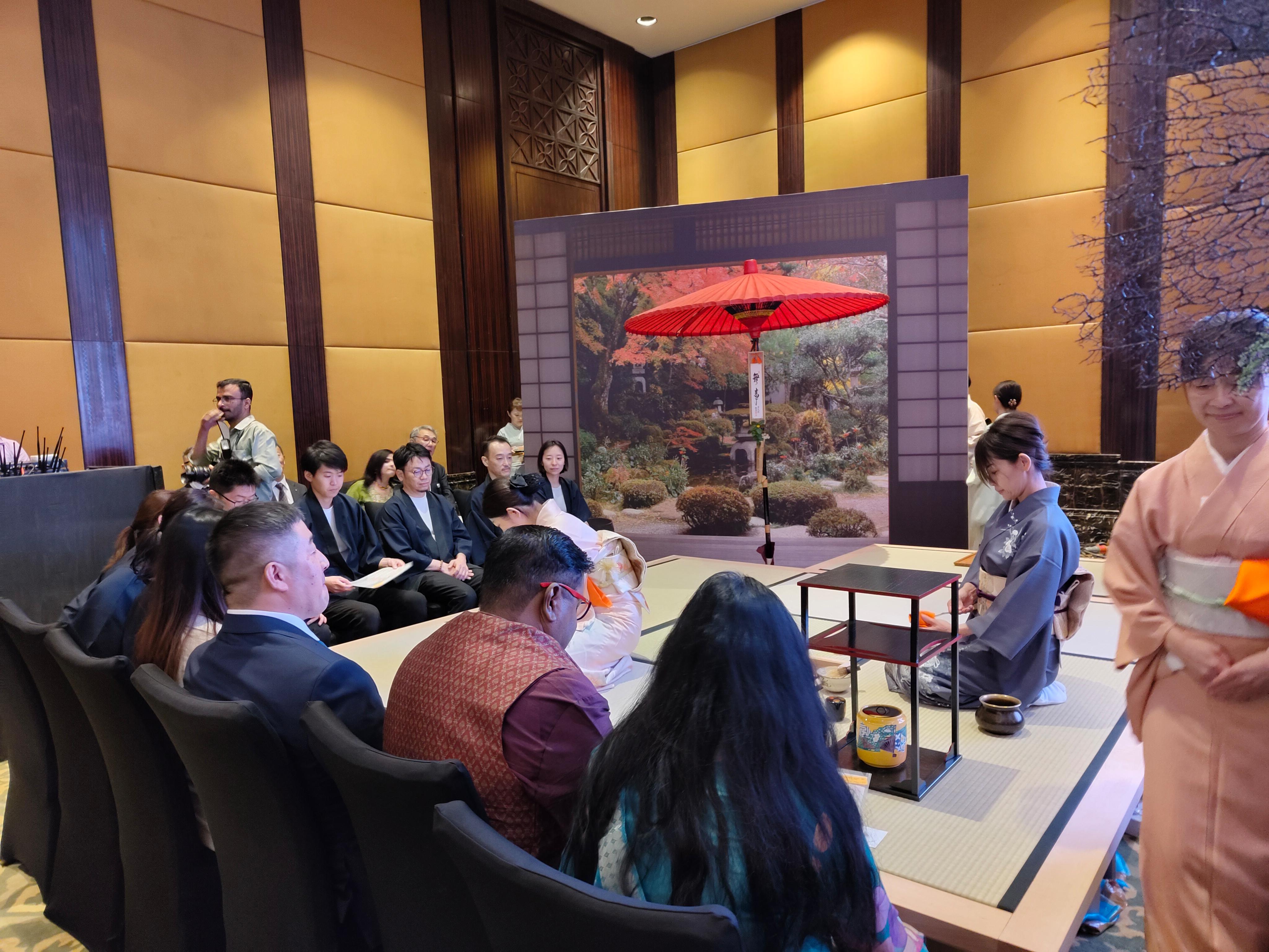 Event continuation image 4